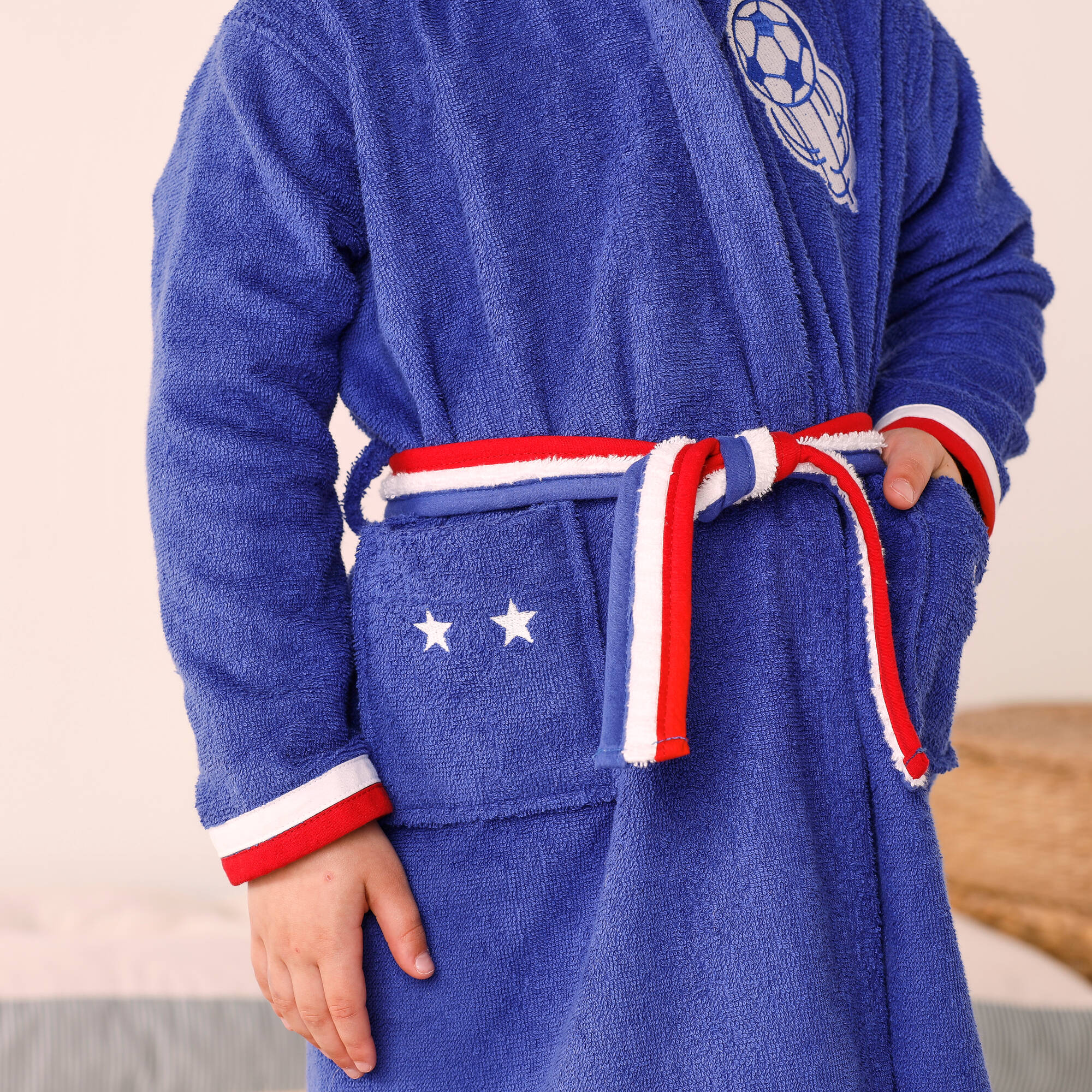 Peignoir de bain enfant foot a capuche eponge coton 340 g m bleu dur Blancheporte
