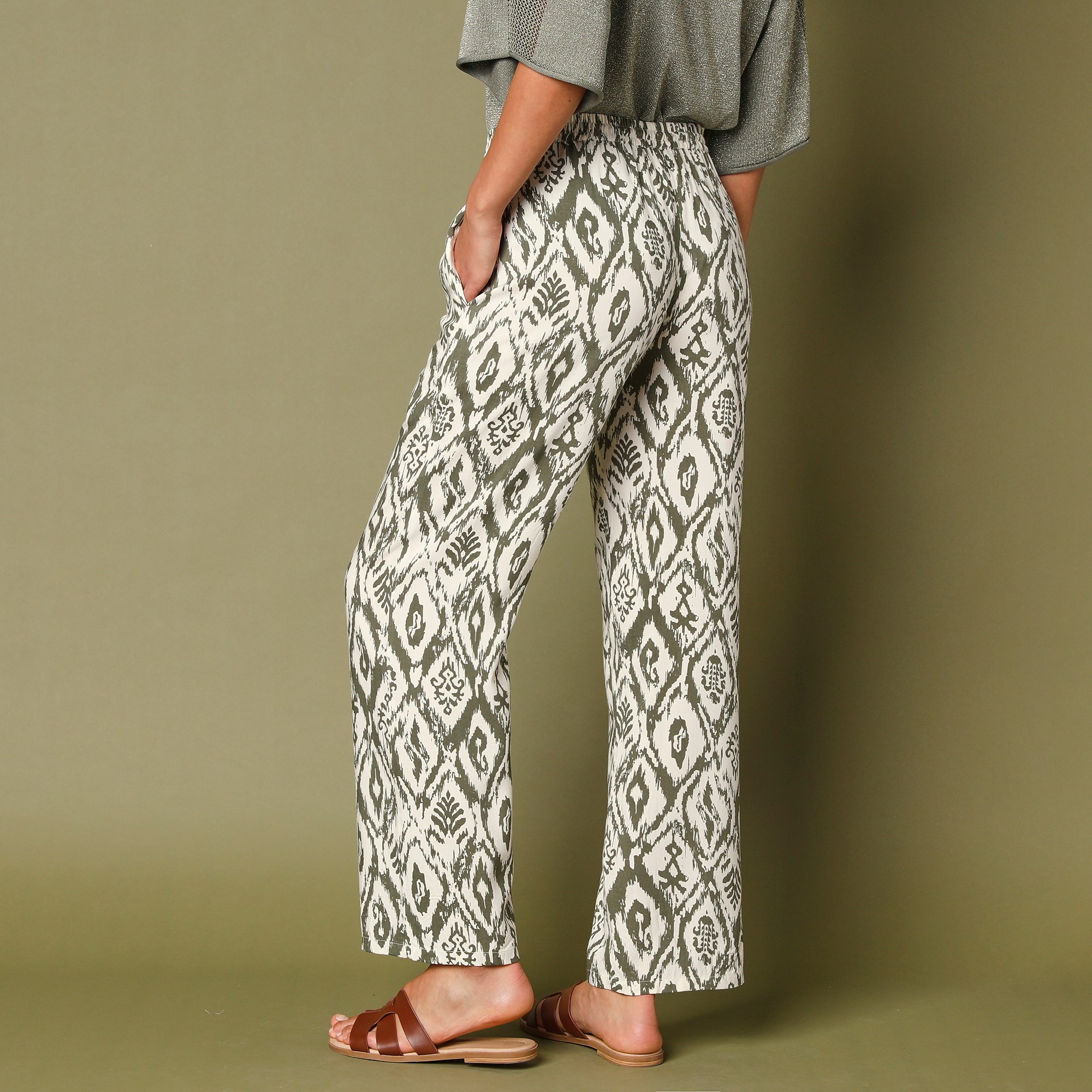 Pantalon fluide imprime ecru kaki Blancheporte