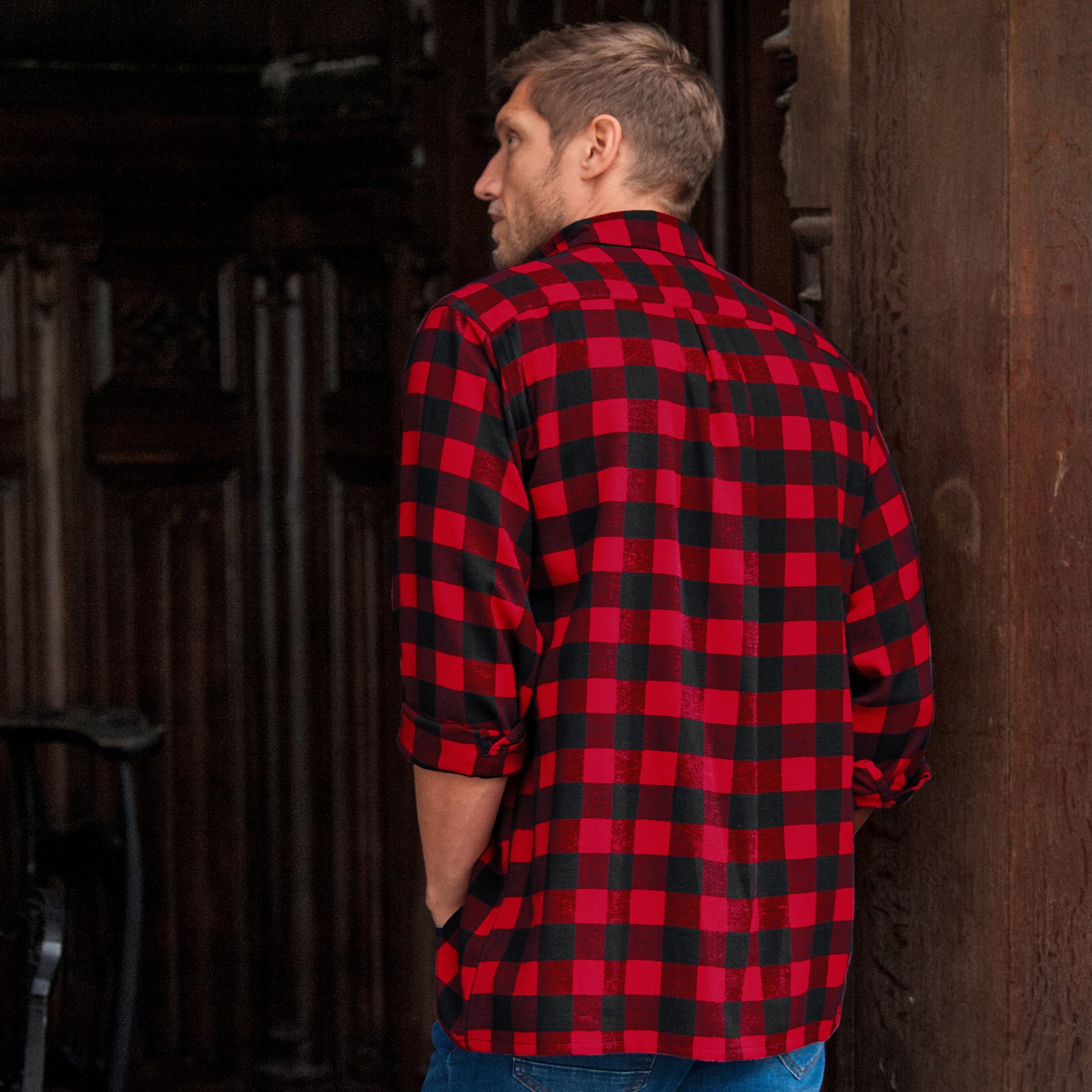 Chemise noir sales et rouge homme