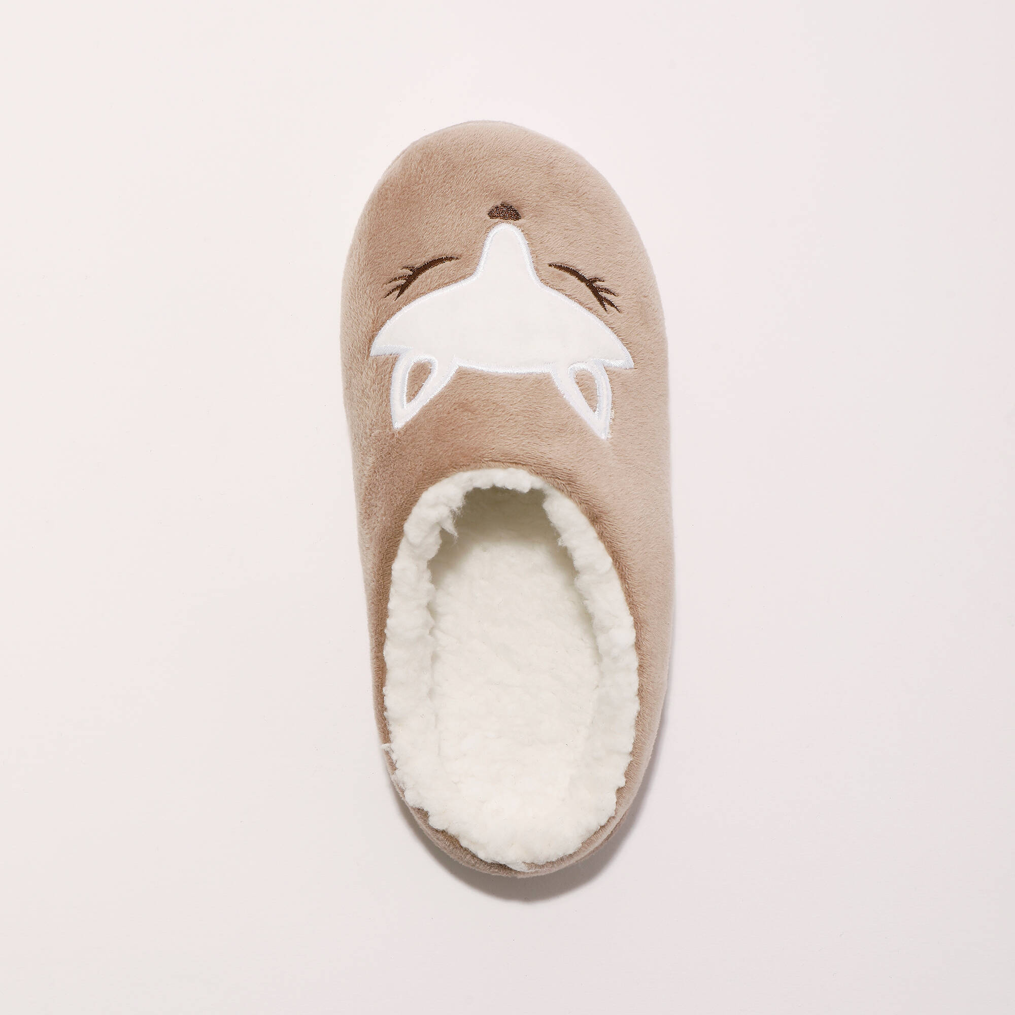 Blanche porte chaussons femme clearance