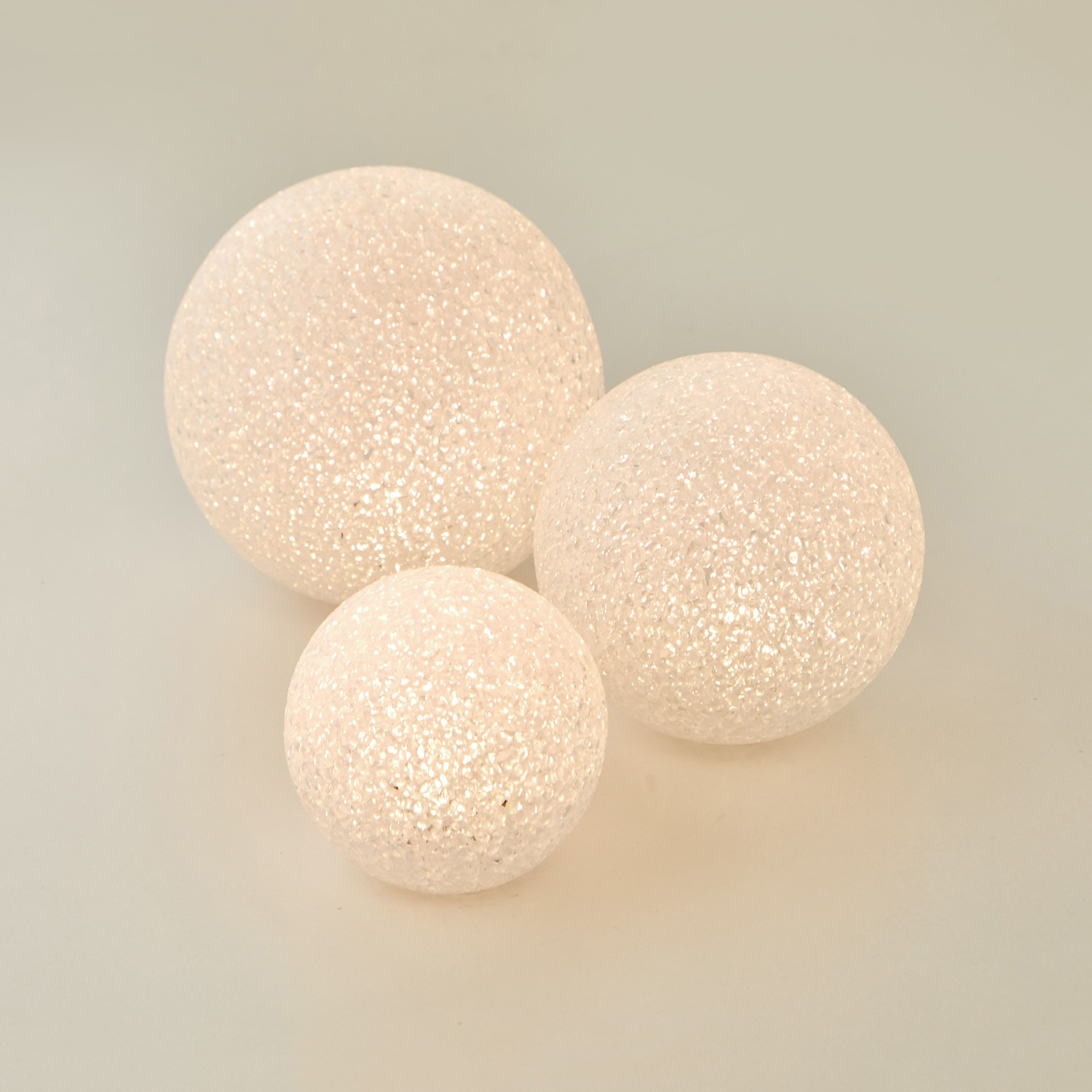 Boule lumineuse BALL (D35cm) en polyéthylène blanc - Keria et