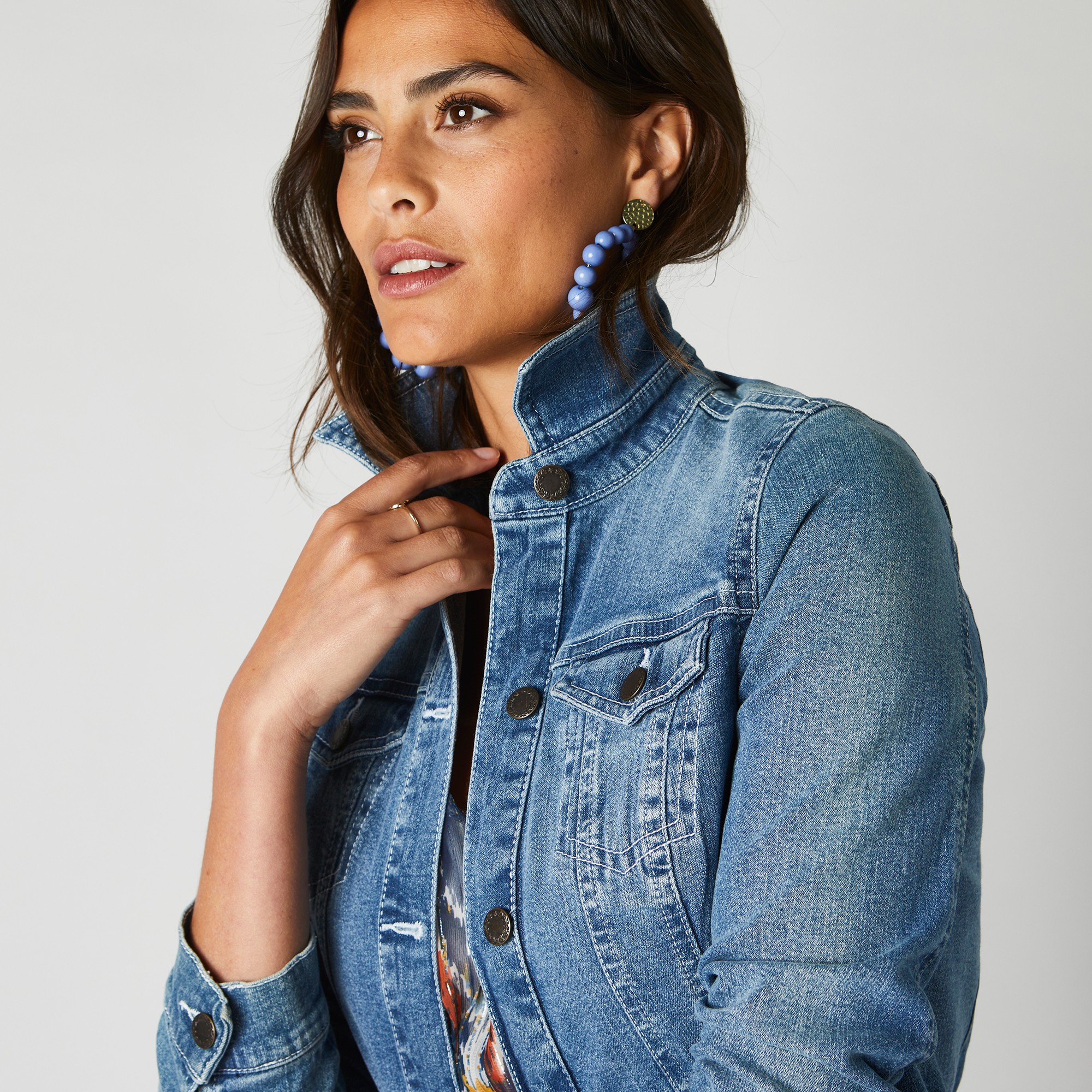 Veste en jean blanche porte outlet