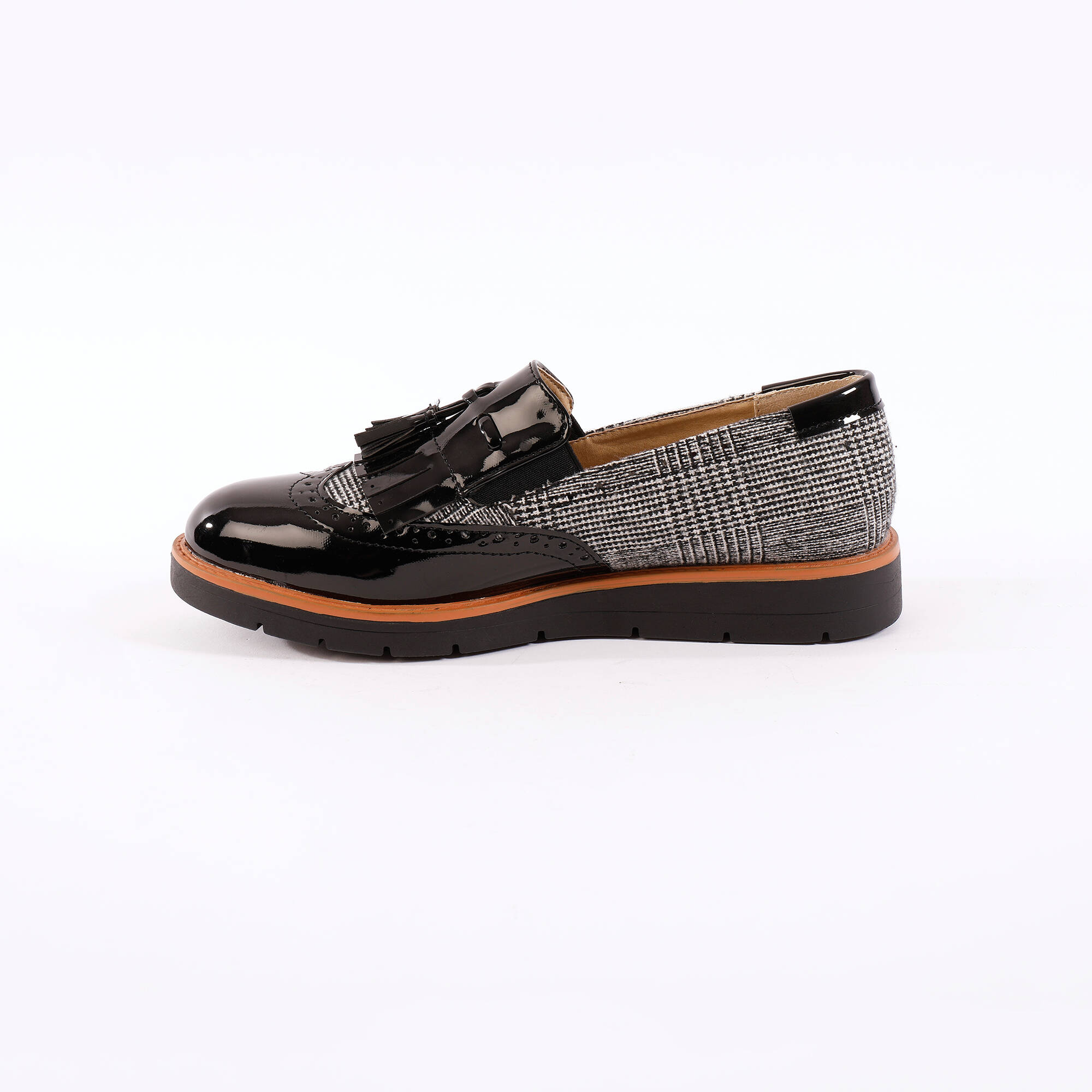 Slippers compenses franges et pompons - carreauxgris - Blancheporte 60$