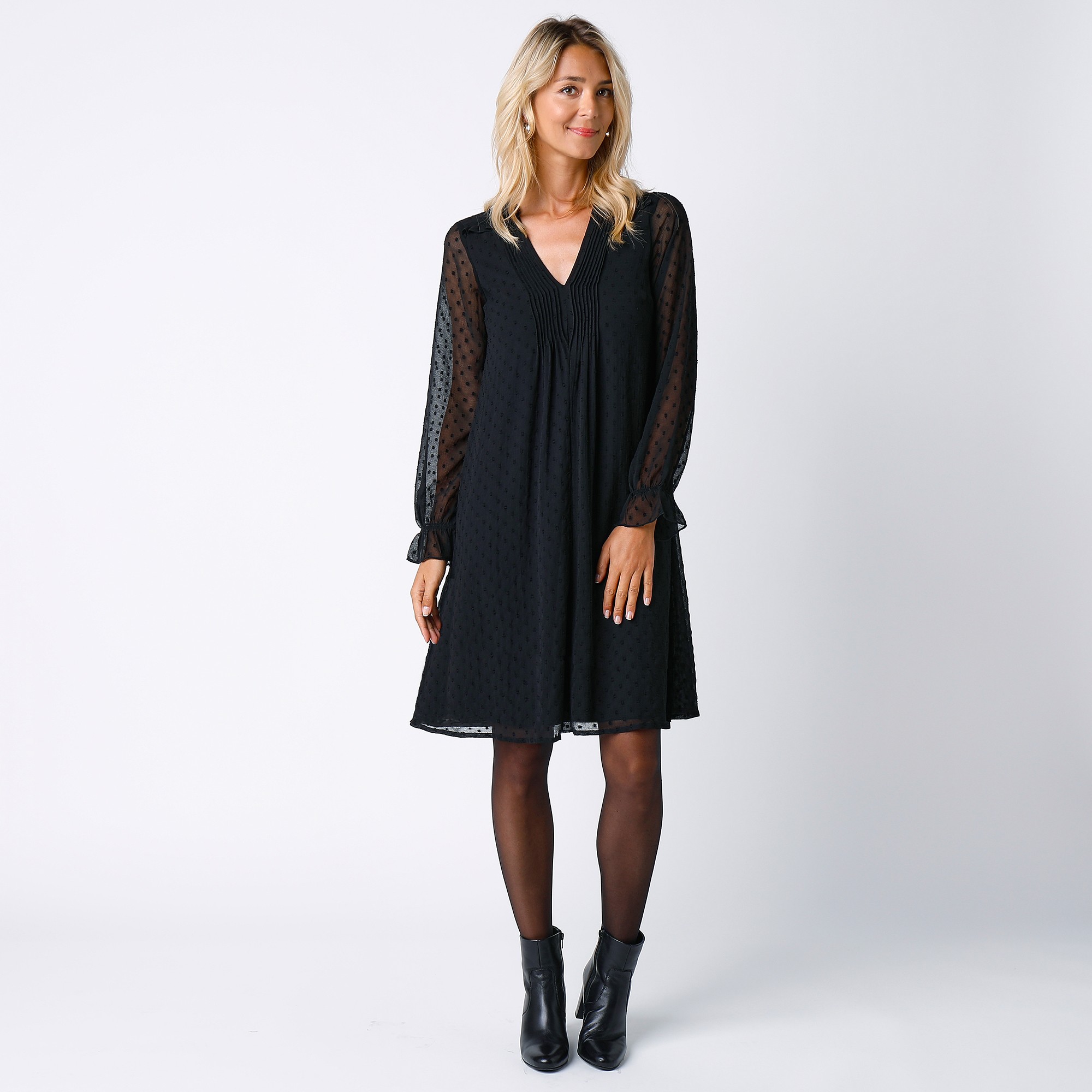 Blanche porte robe sale noire