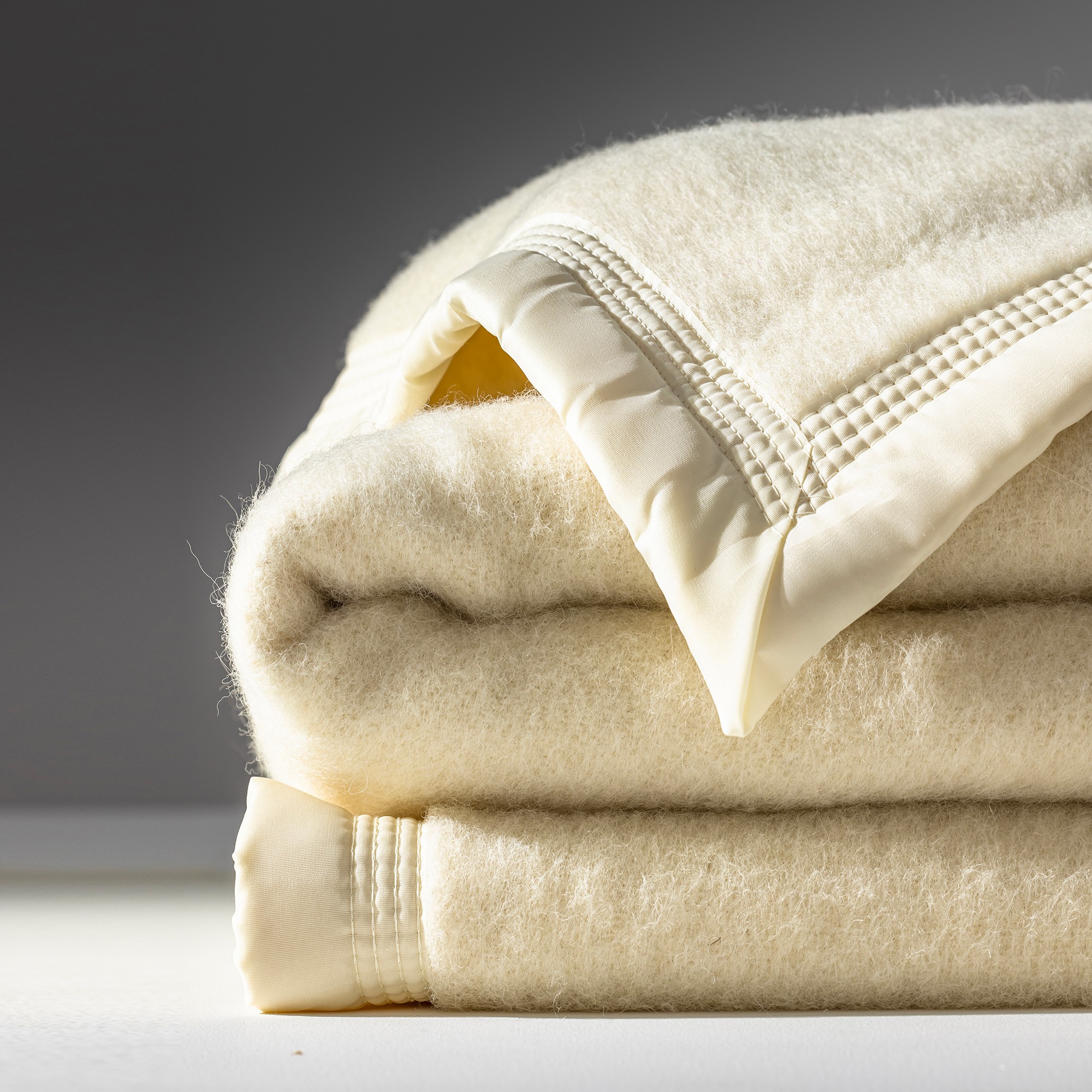 Couverture bicolore laine 800g/m2 - Couverture 2 Personnes : 240x300 Cm - Écru - Ourson