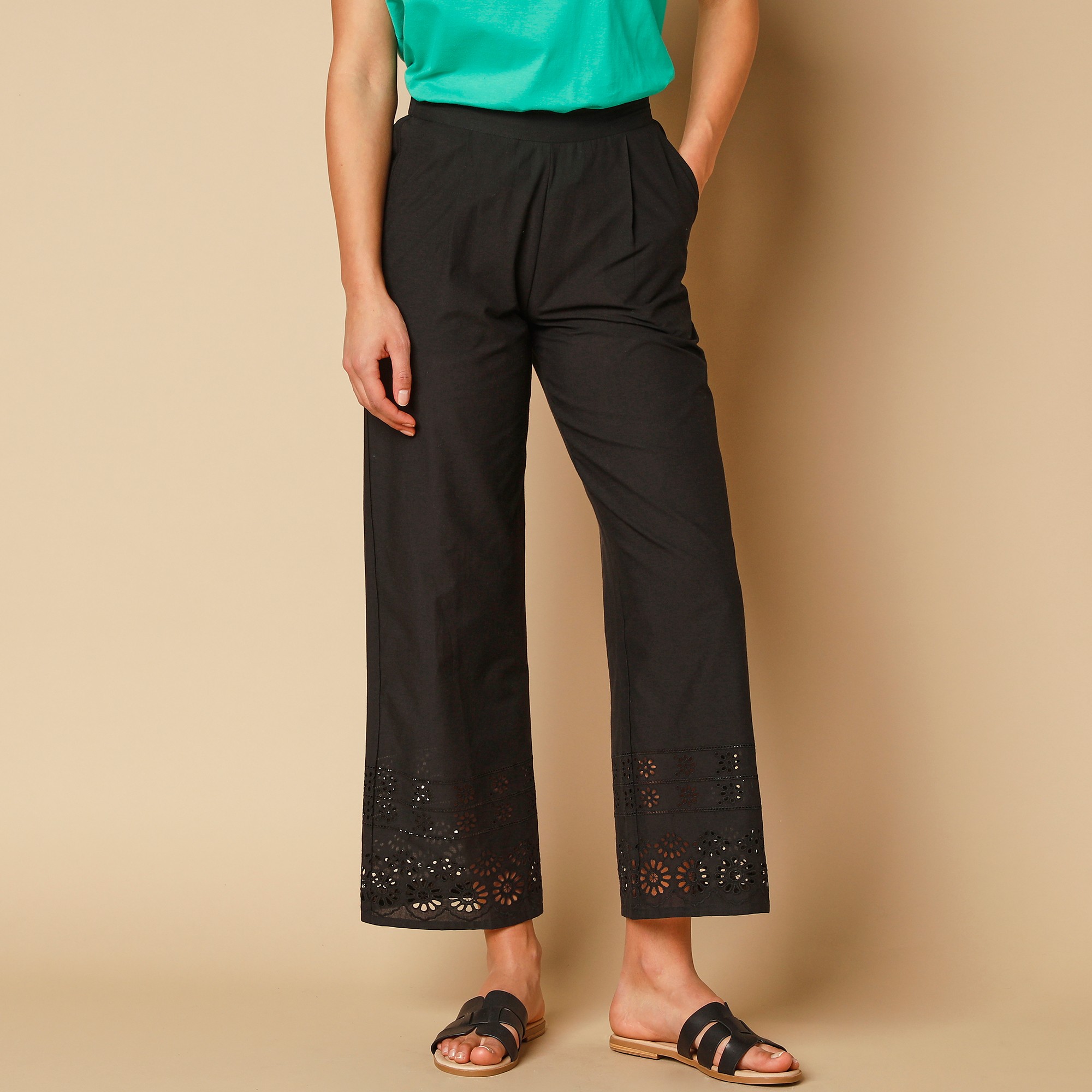 Pantalon large 7/8ème, broderie anglaise - 50 - Noir - Lora Zellini