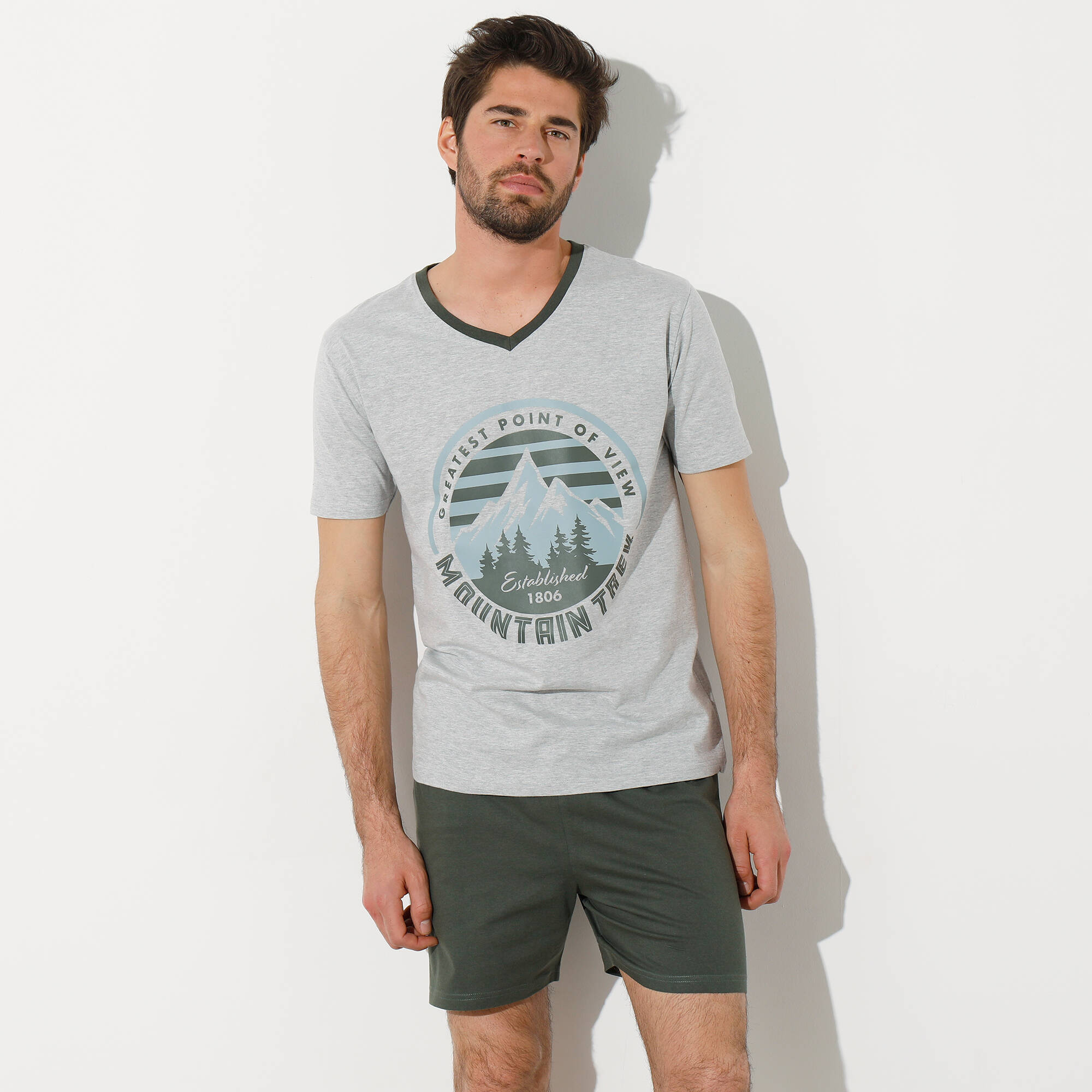 Blanche porte pyjama court homme 2025