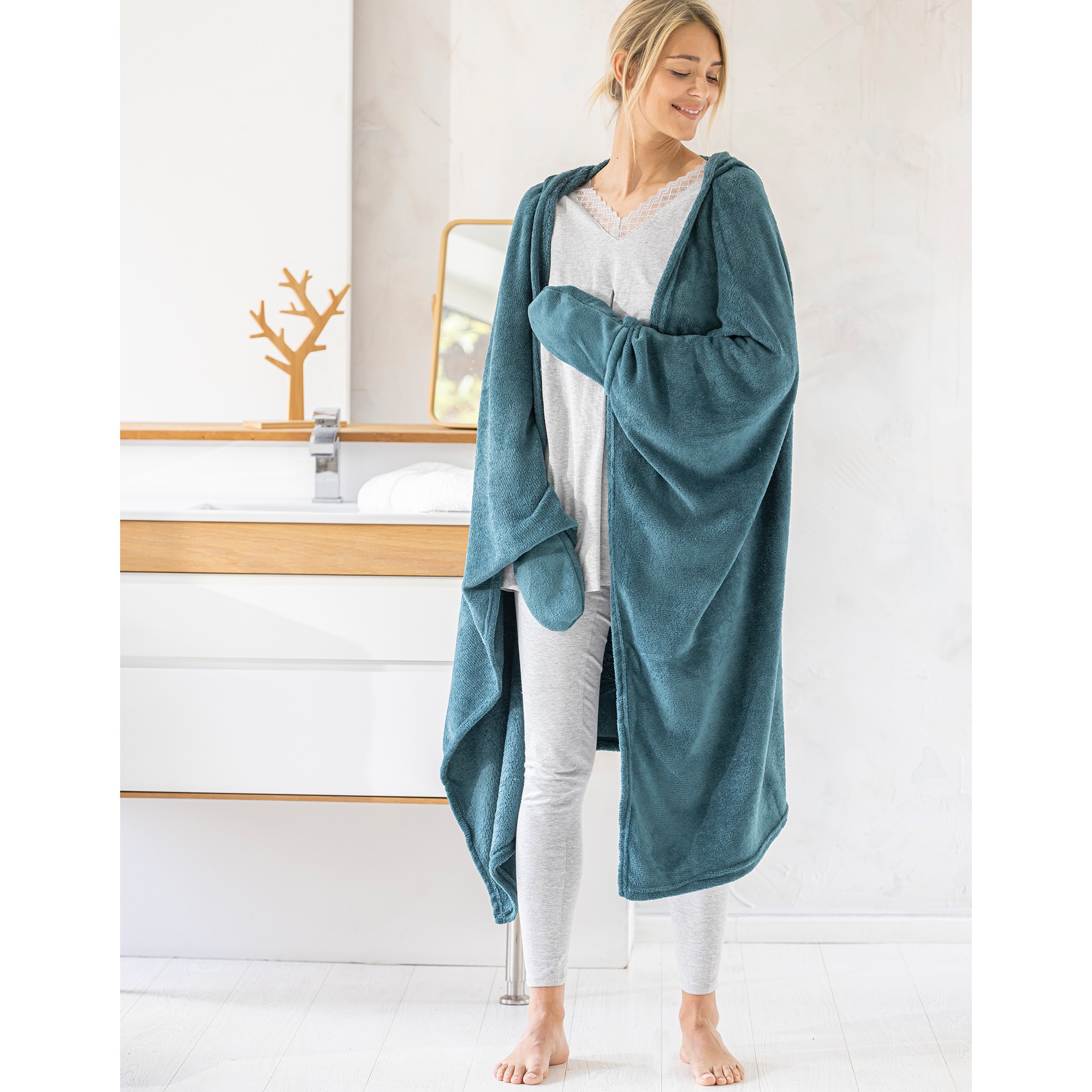 Plaid Polaire À Capuche Spécial Télé - Blancheporte