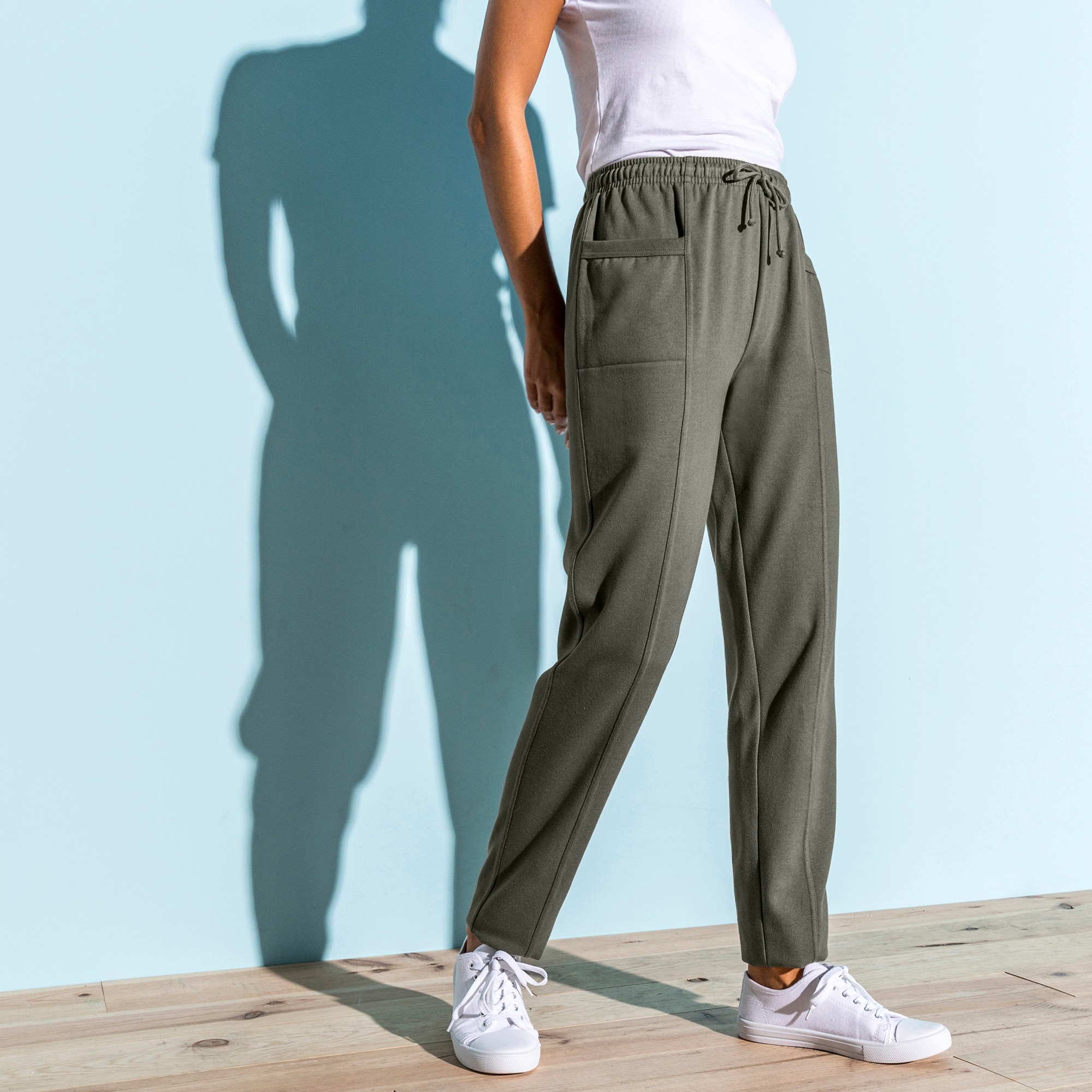 Blanche porte clearance jogging homme
