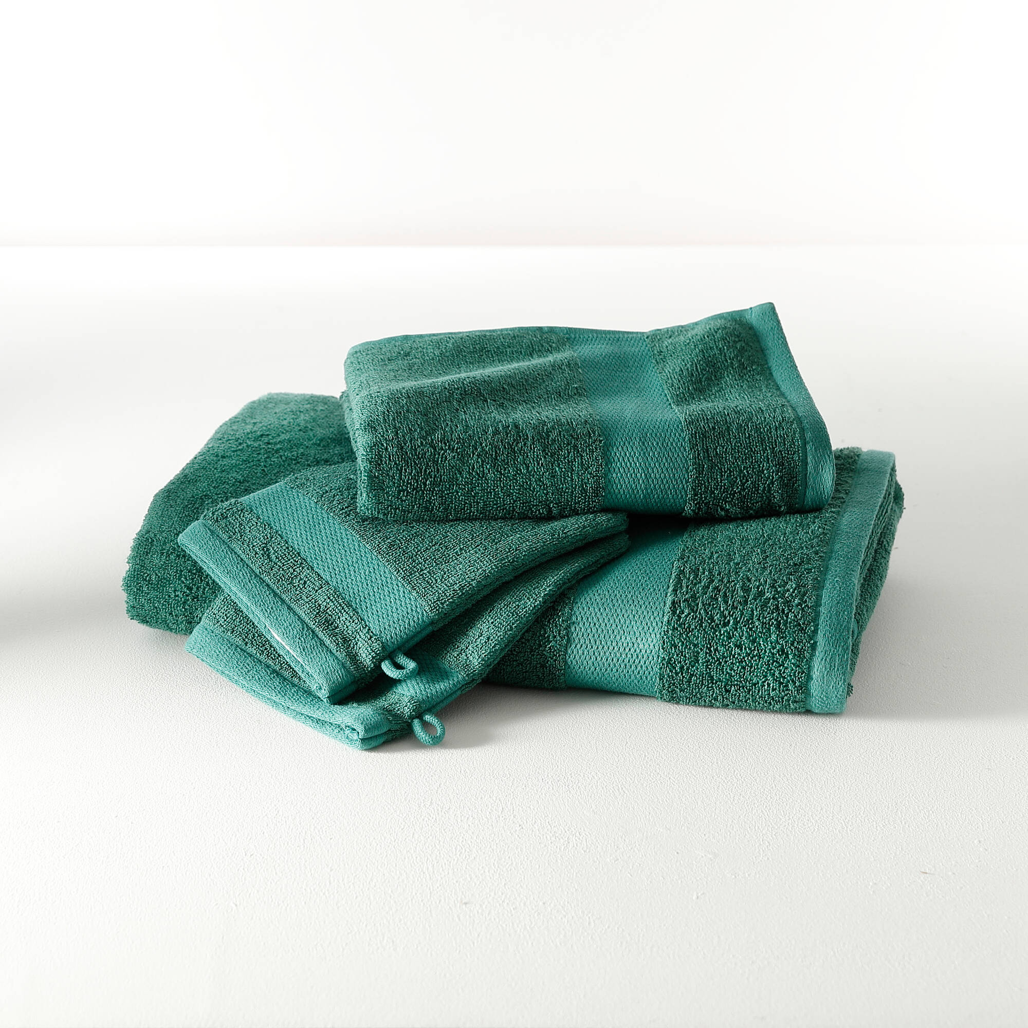 Collection serviettes de bain unies coton modal 500 g/m² - Blancheporte