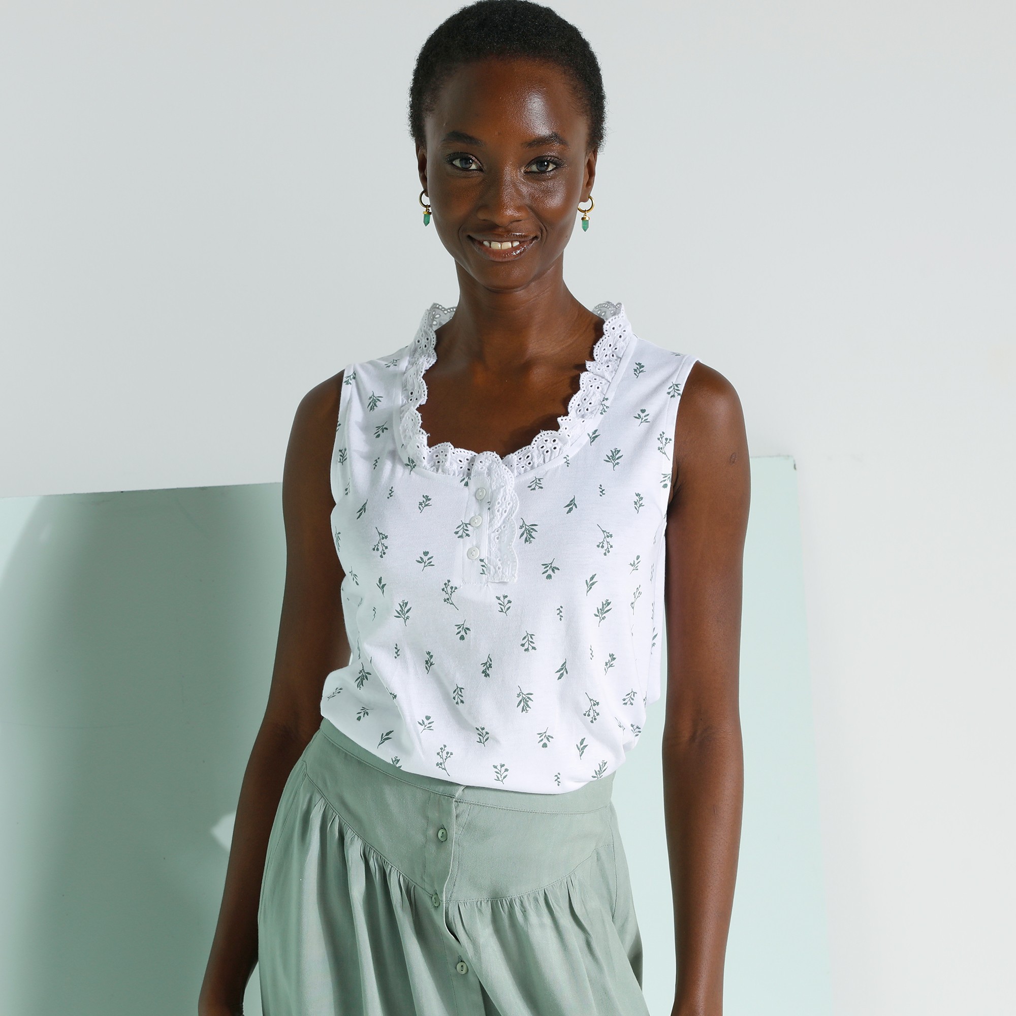 Débardeur Col Boutonné Broderie Anglaise, Coton Imprimé - Blancheporte